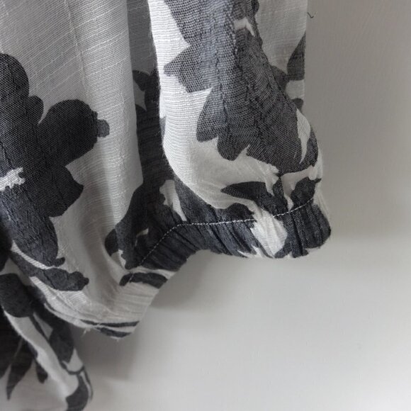 Olivia and Martin  2X ,women's sheer top, front tie, V-neck, blk, and white - Picture 6 of 7